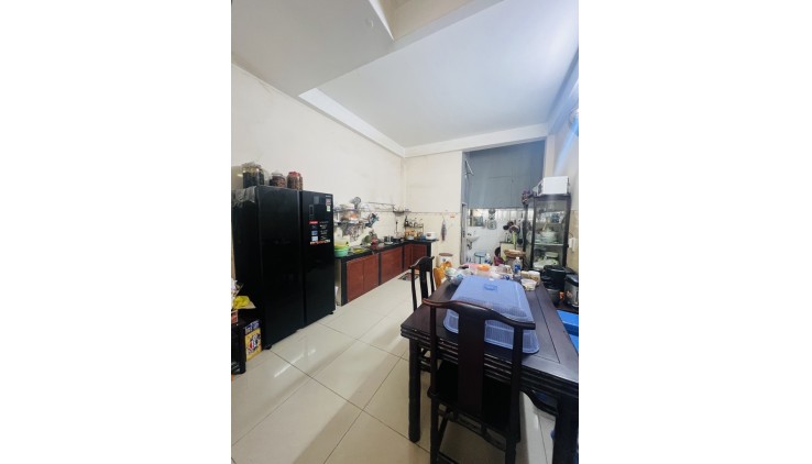 HẺM XE HƠI, NGAY BÌNH LONG, 21m2, NHÀ 2 TẦNG 2PN, SỔ ĐẸP GIÁ CHỈ HƠN 2 TỶ